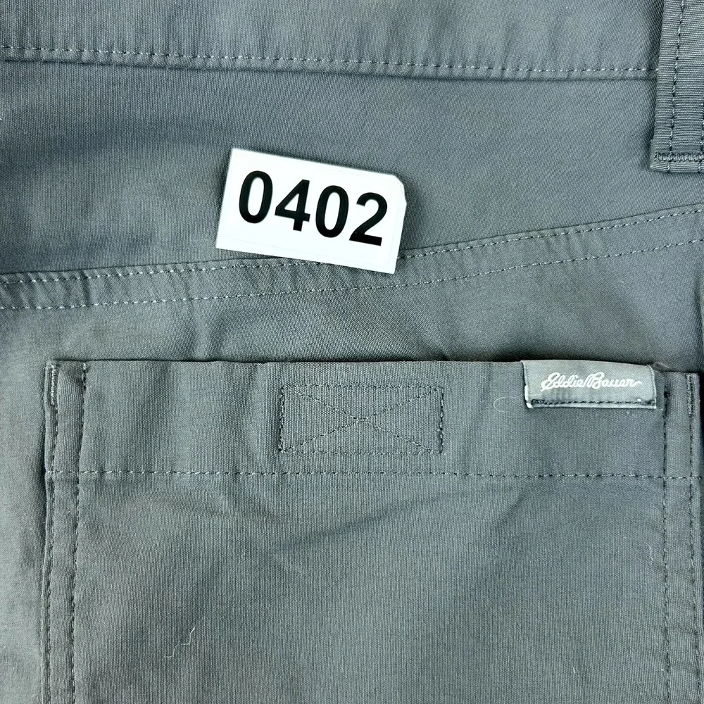 Eddie Bauer Rainier Tech Shorts Mens 32‎ Black Hybrid Chino Performance Stretch